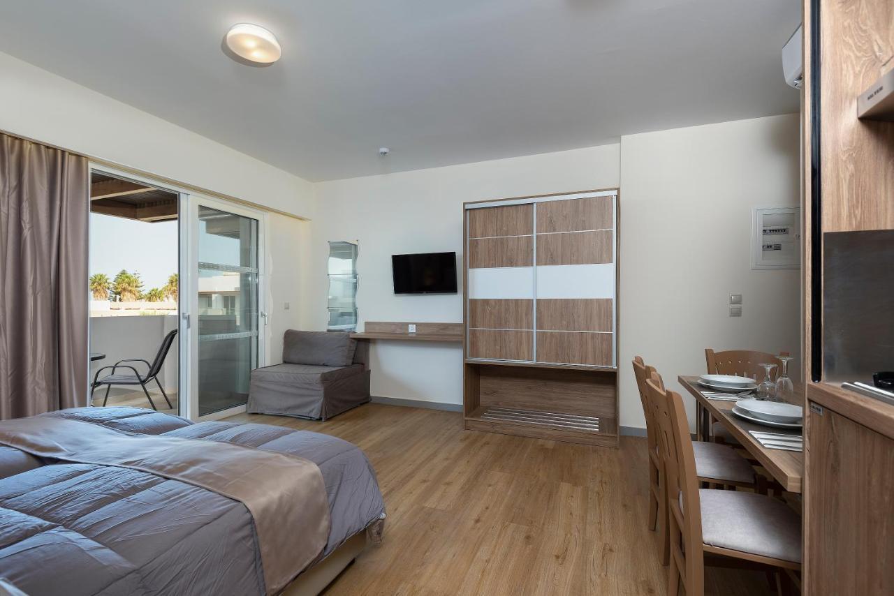 Hotel Pelopas Tigaki Exteriér fotografie